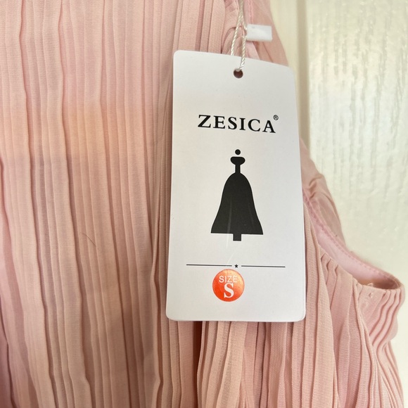 ZESICA Women's Sleeveless Halter Neck Ruffle Tiered Dress - Picture 7 of 13